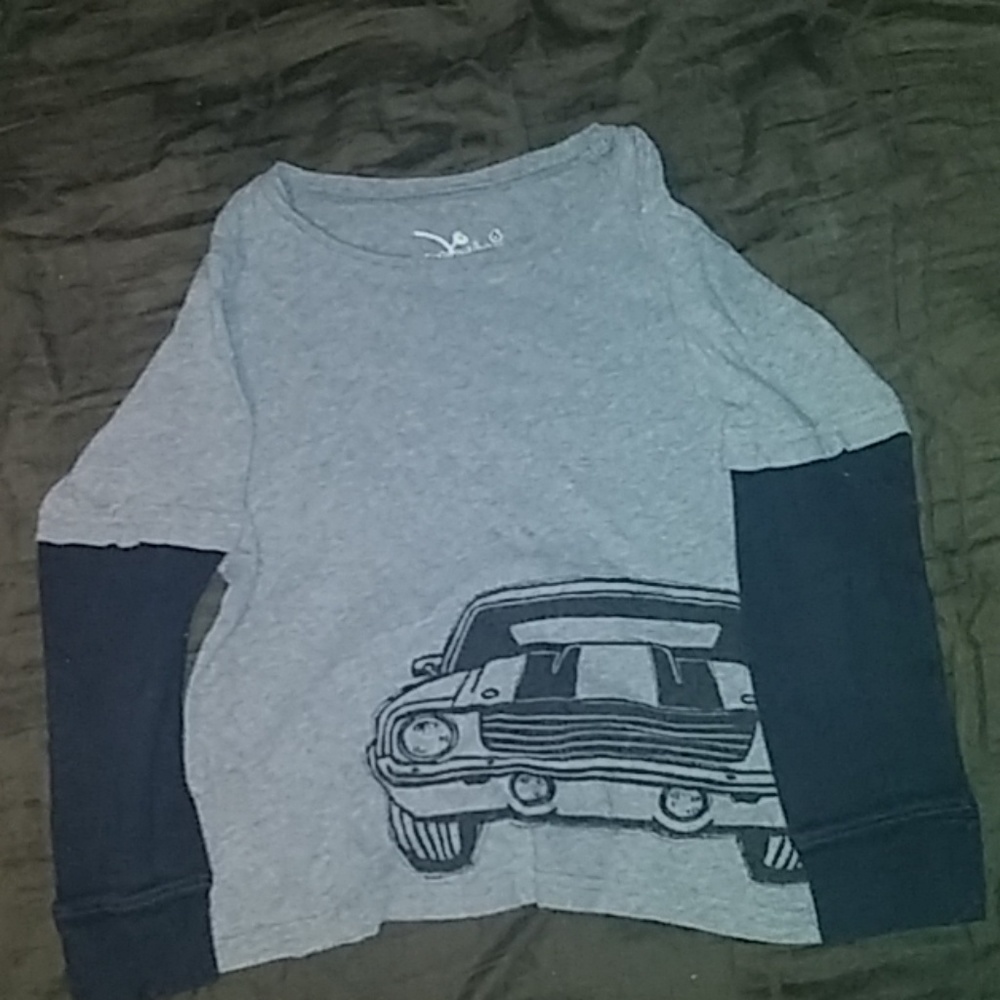 Boys sz. 6 Jumping Bean shirt